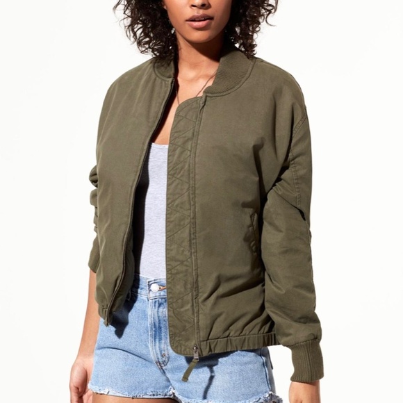 Aritzia TNA SEQUOIA bomber - Picture 1 of 4